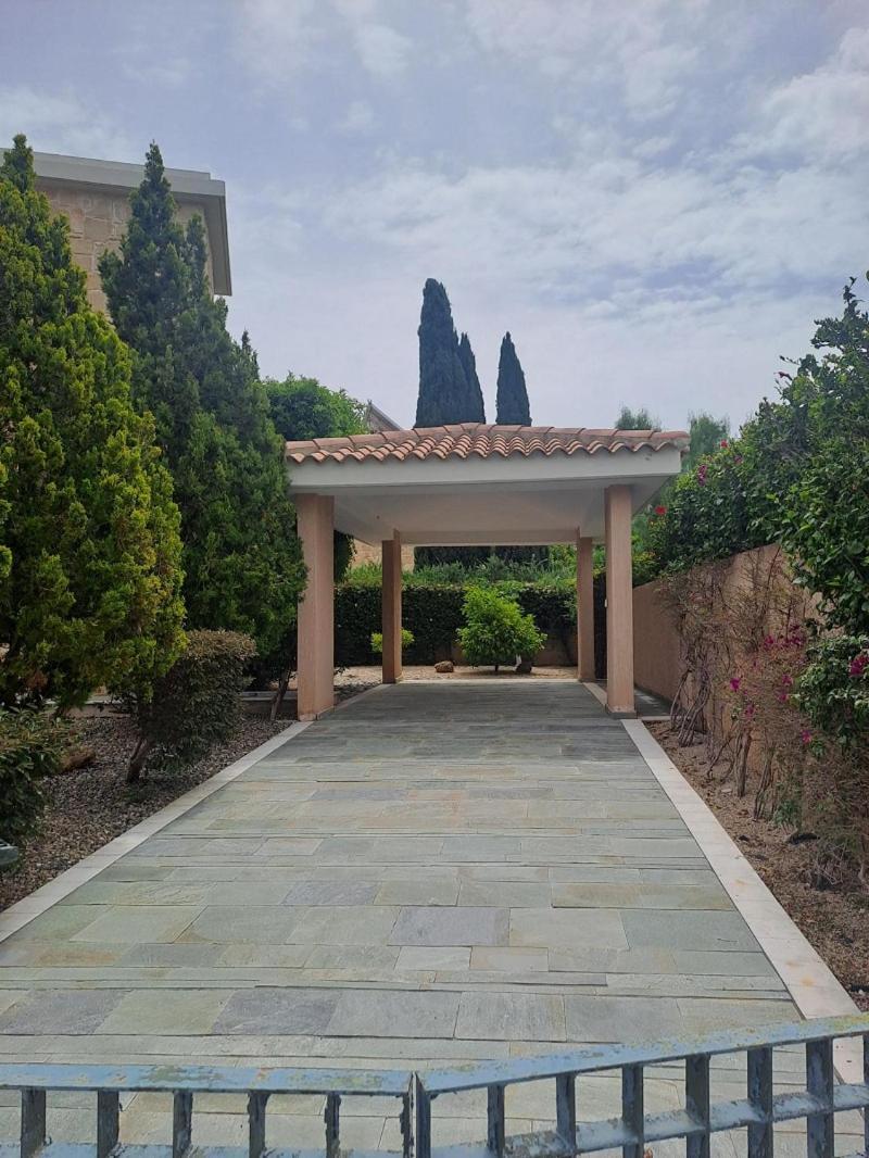 Amorosa Villas Polis ภายนอก รูปภาพ